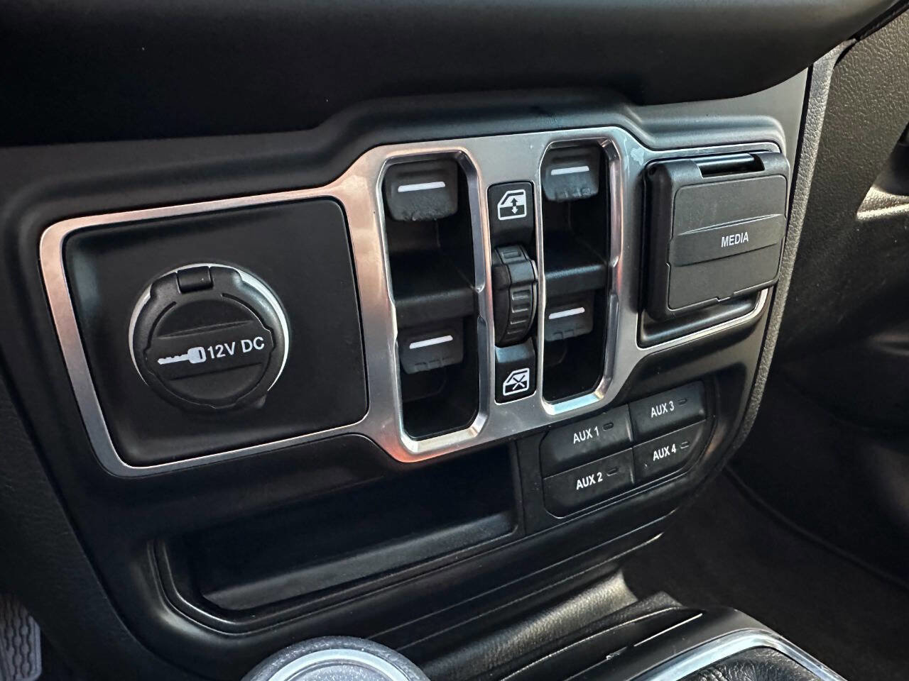 Used 2021 Jeep Wrangler Unlimited Sport image 44