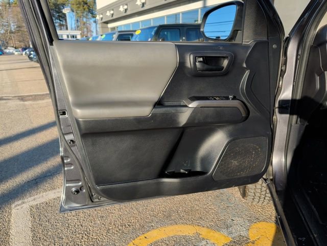 Used 2018 Toyota Tacoma SR5 image 14