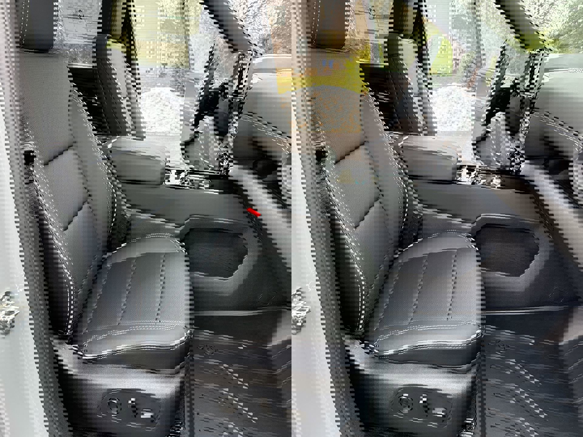 New 2026 Chevrolet Silverado EV LT image 62