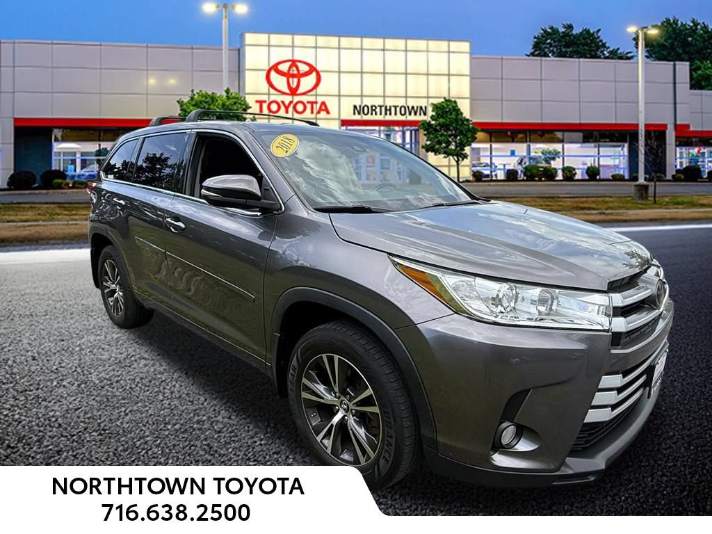 Used 2018 Toyota Highlander Plus AWD/4WD image 26
