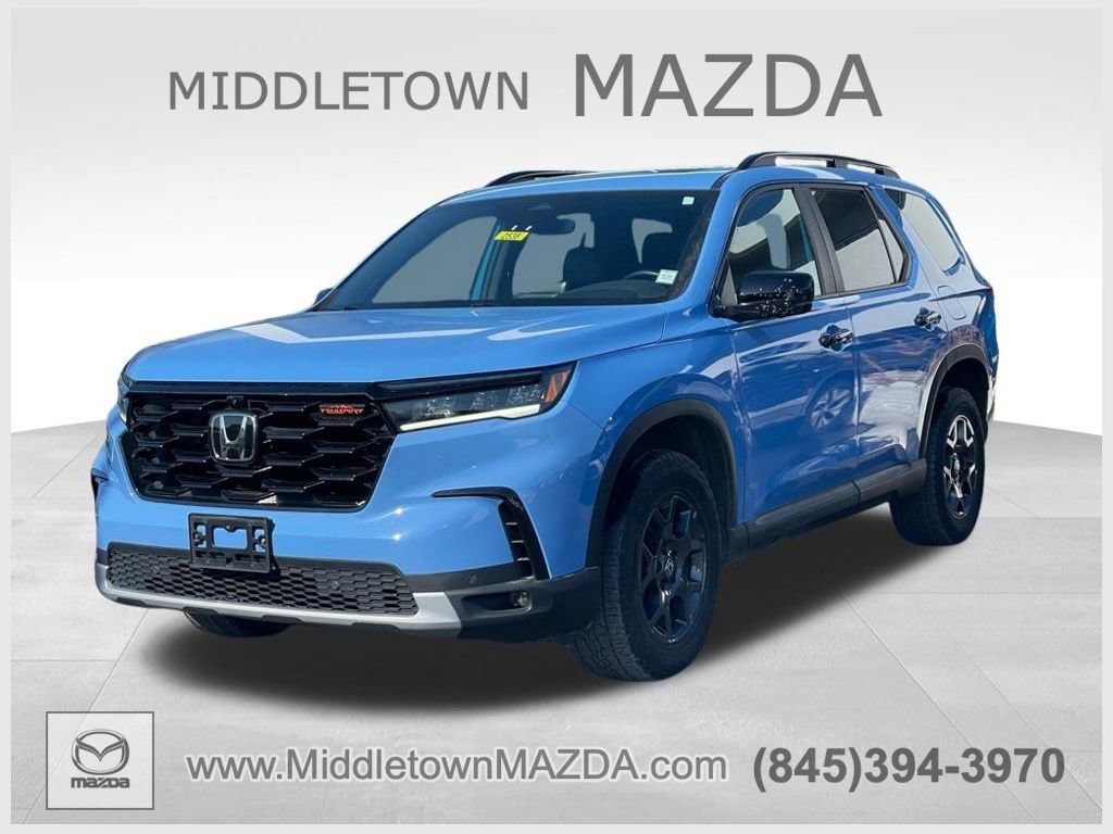 Used 2024 Honda Pilot TrailSport image 1