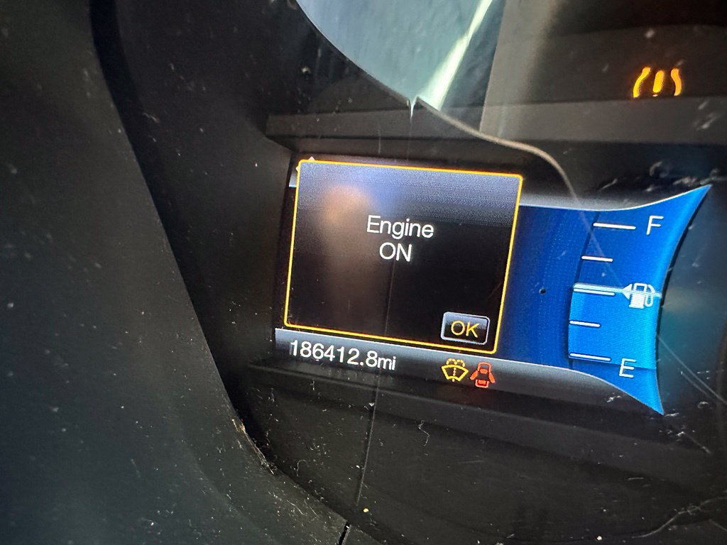 Used 2017 Ford Fusion SE w/ Fusion SE Technology Package FWD image 10