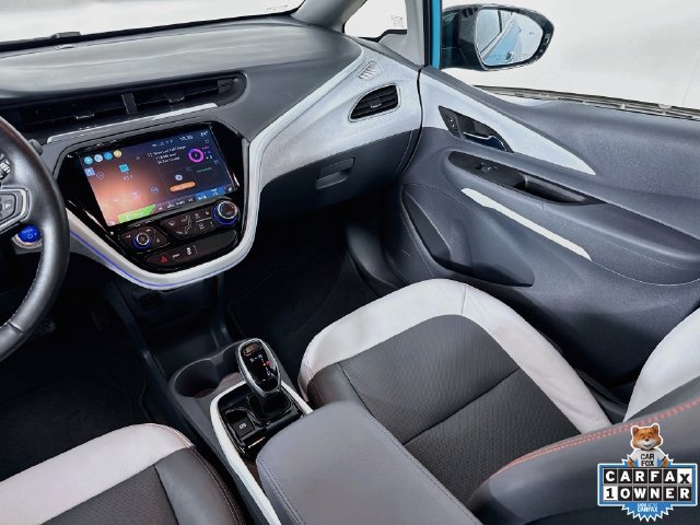 Used 2021 Chevrolet Bolt Premier w/ Infotainment Package FWD image 24