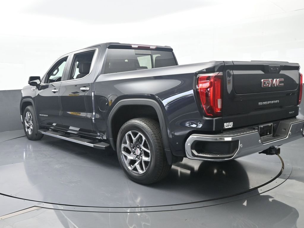 Used 2023 GMC Sierra 1500 SLT w/ SLT Premium Plus Package RWD image 4