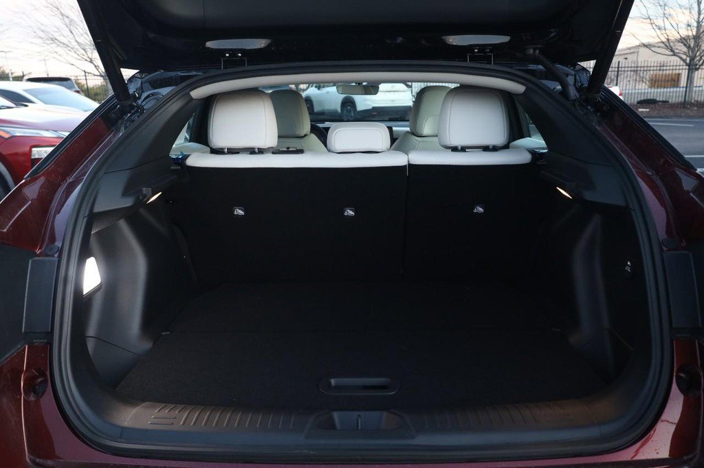 New 2026 Nissan Leaf Platinum+ w/ Cargo Package (Platinum+) image 7