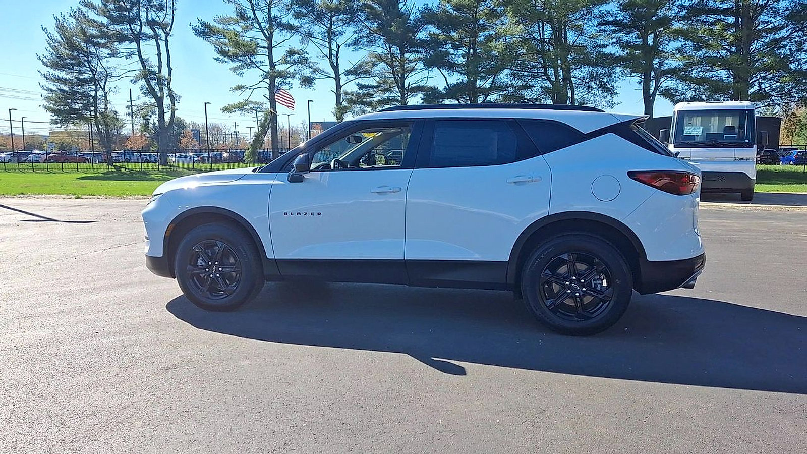 New 2026 Chevrolet Blazer LT w/ Convenience Package FWD image 8