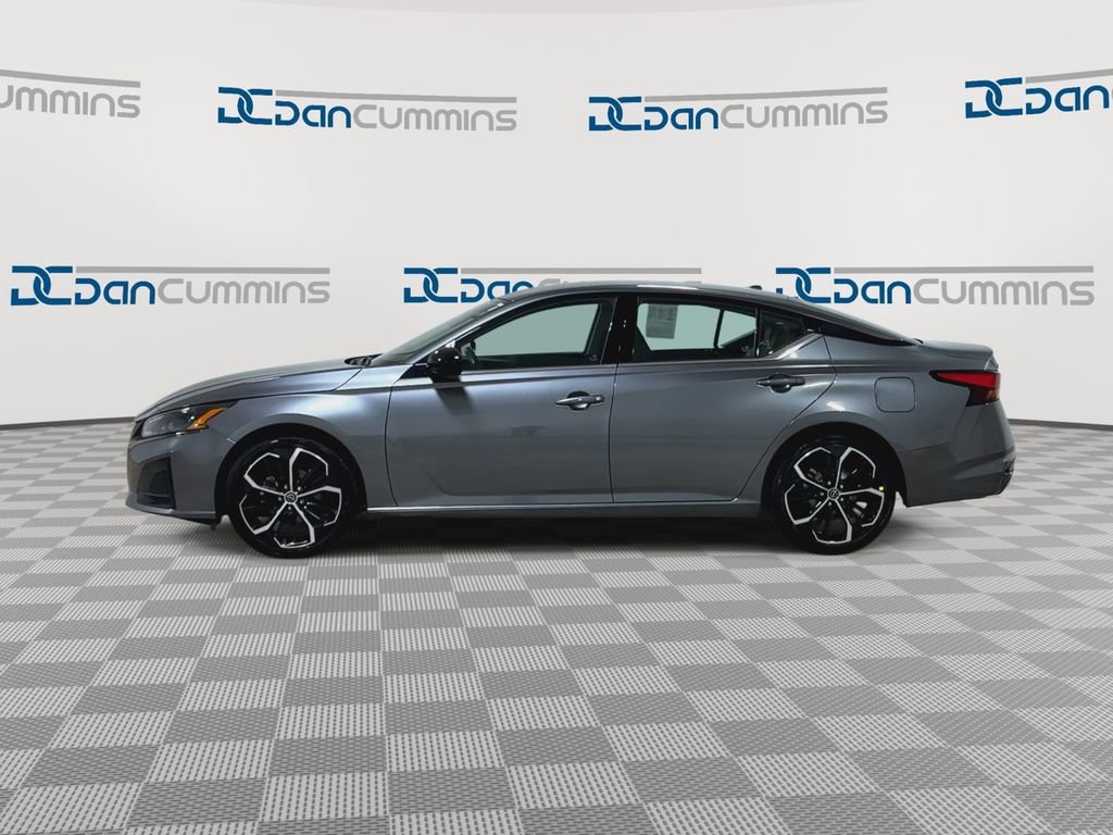 Used 2023 Nissan Altima 2.5 SR image 5