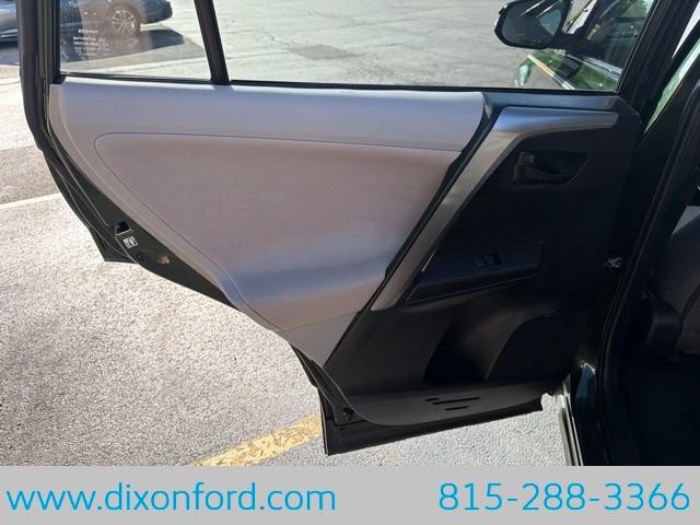 Used 2013 Toyota RAV4 XLE AWD/4WD image 25