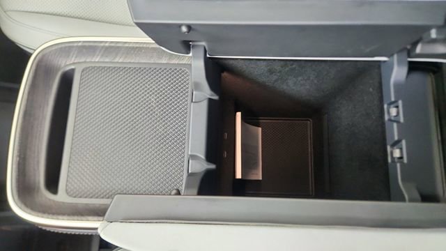 Used 2023 Rivian R1T Adventure image 48