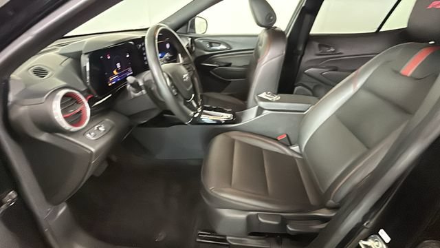 Used 2024 Chevrolet Trax RS w/ Driver Confidence Package FWD image 11
