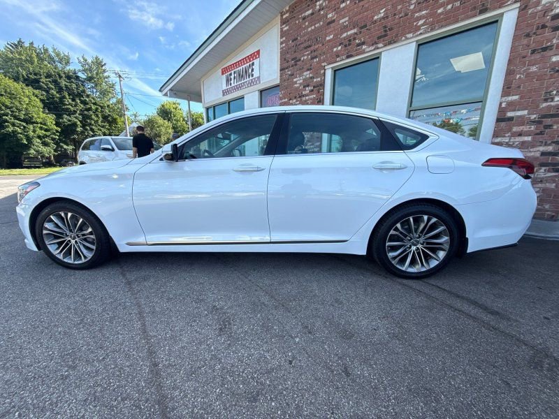 Used 2015 Hyundai Genesis 3.8 w/ Option Group 04 AWD/4WD image 8