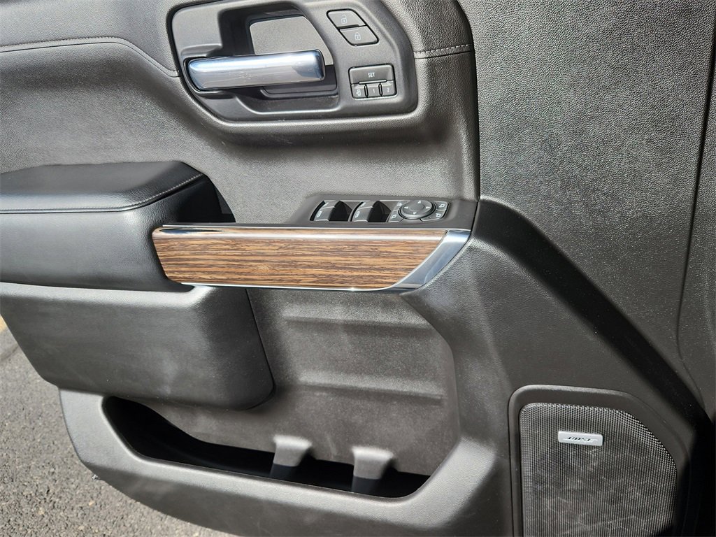 Used 2019 Chevrolet Silverado 1500 High Country image 9