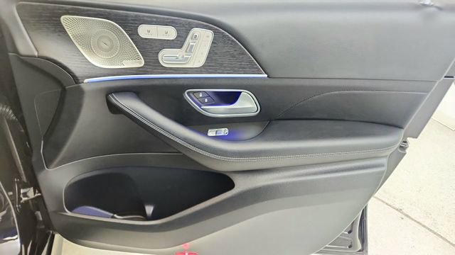 Used 2025 Mercedes-Benz GLS 450 4MATIC image 24