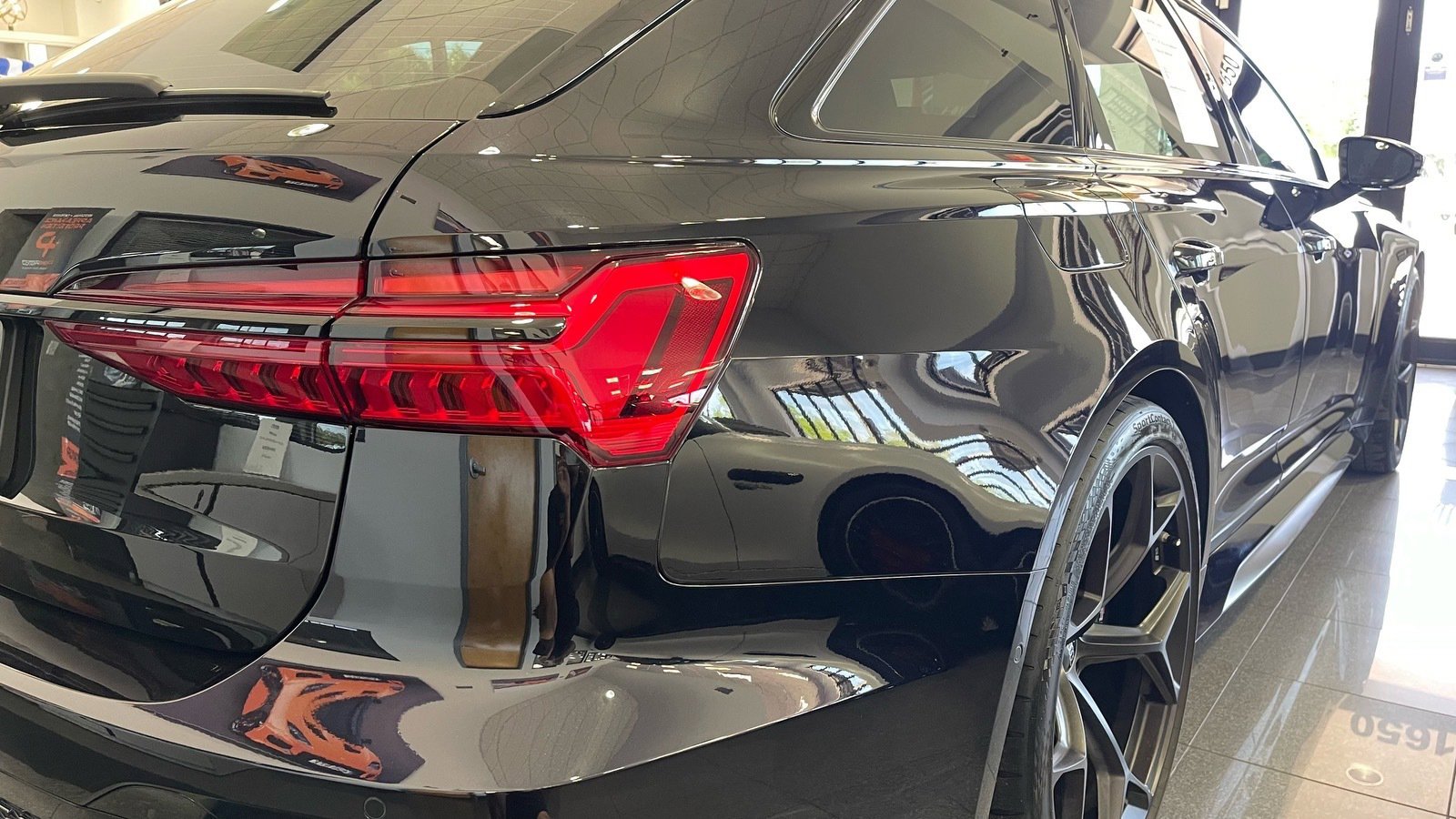 Used 2024 Audi RS 6 performance w/ Matte Carbon Package AWD/4WD image 17