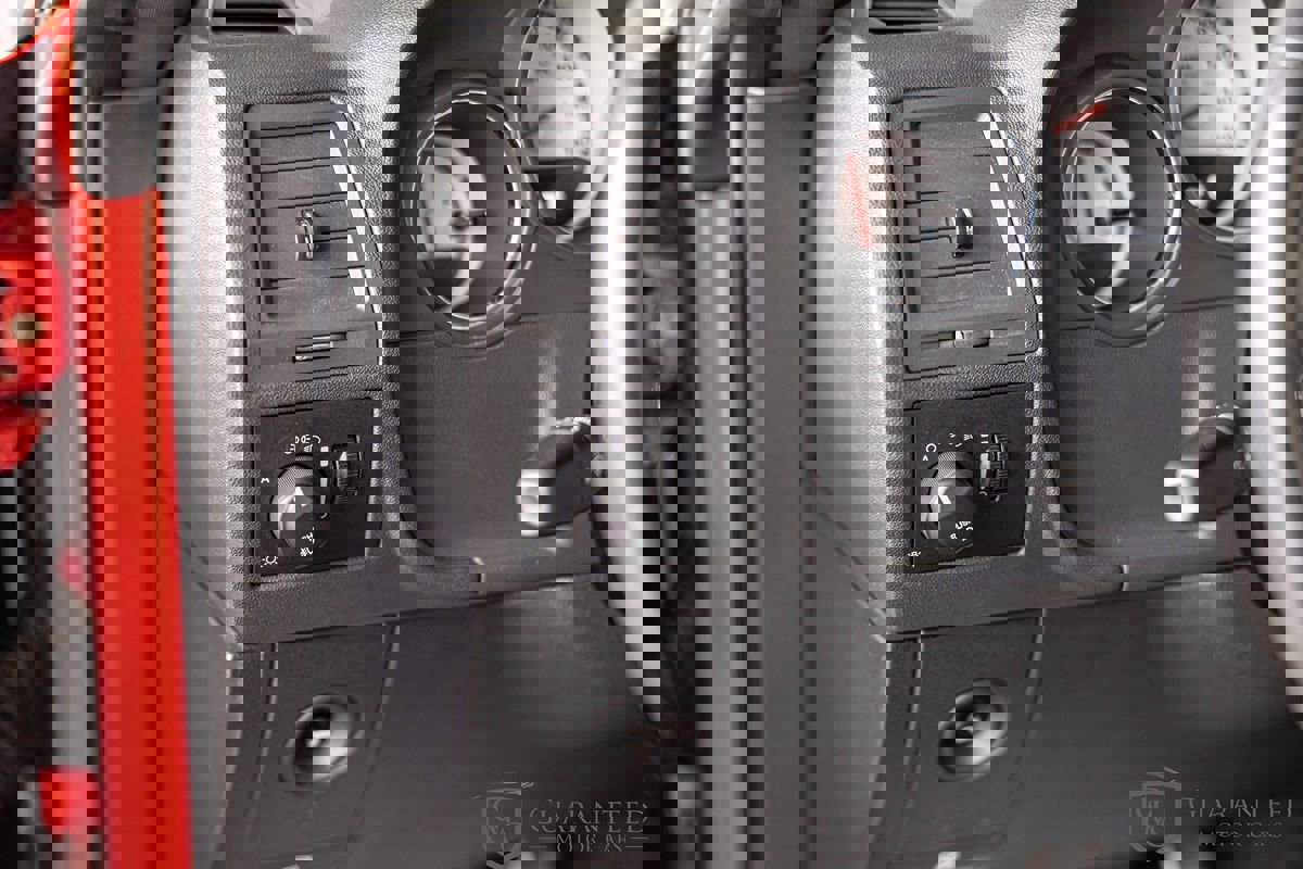 Used 2009 Dodge Challenger R/T image 18