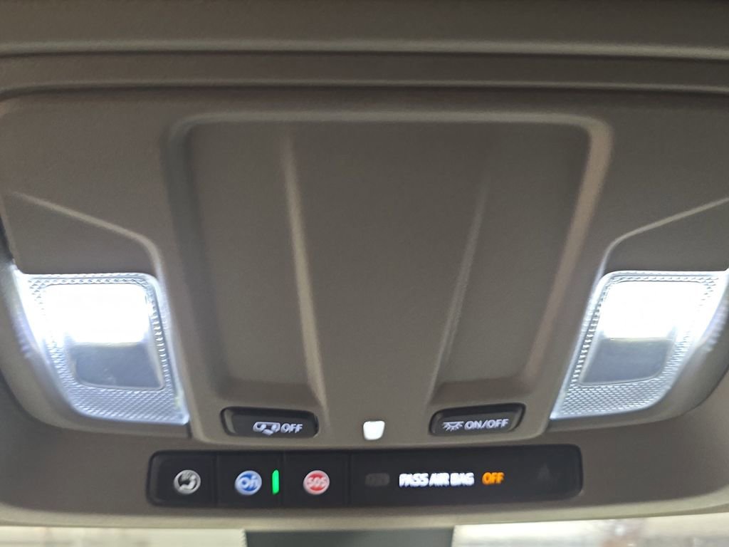 Used 2023 Chevrolet Silverado 2500 LT image 30