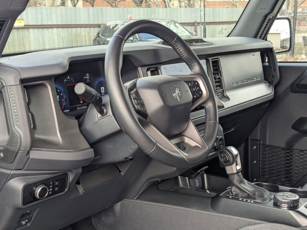 Used 2025 Ford Bronco Big Bend image 14