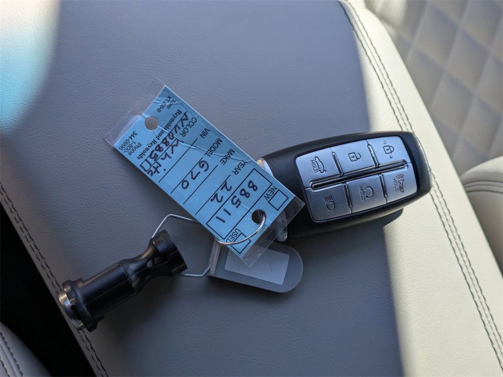 Used 2022 Genesis G70 3.3T image 35