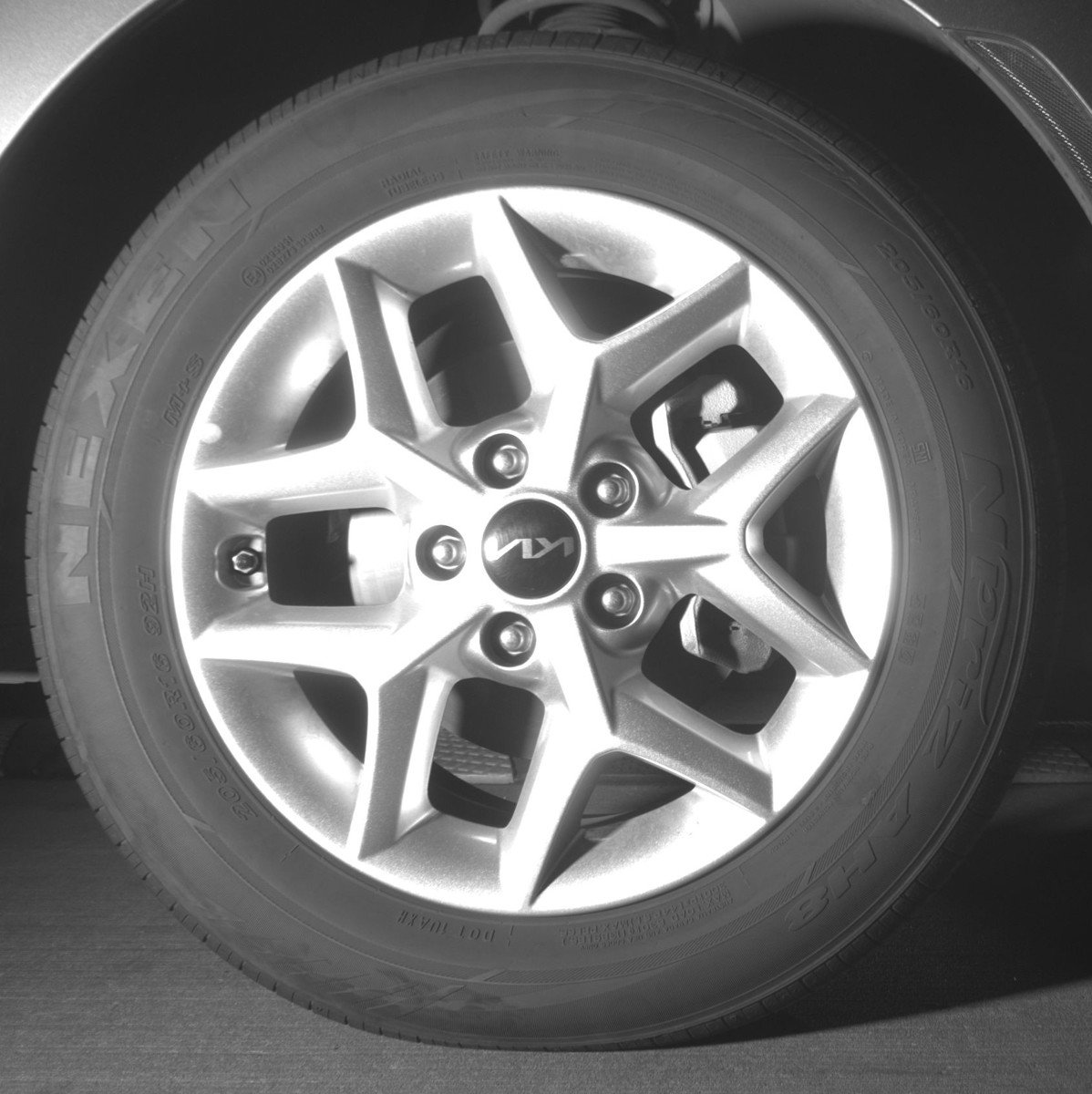 Used 2025 Kia Soul LX w/ LX Technology Package FWD image 13