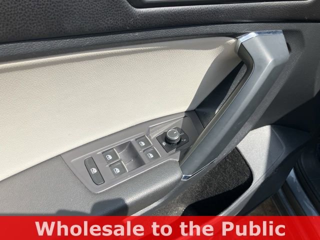Used 2018 Volkswagen Tiguan S image 11
