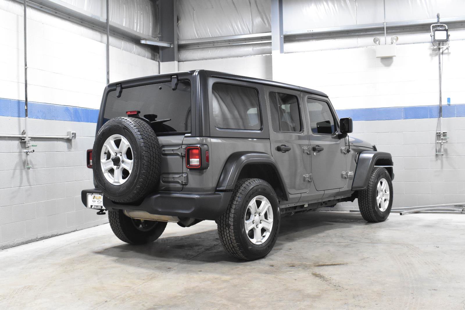 Used 2021 Jeep Wrangler Unlimited Sport image 25