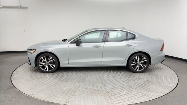 Certified 2025 Volvo S60 B5 Core image 5