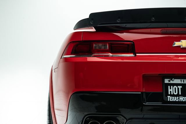 Used 2015 Chevrolet Camaro Z/28 RWD image 17