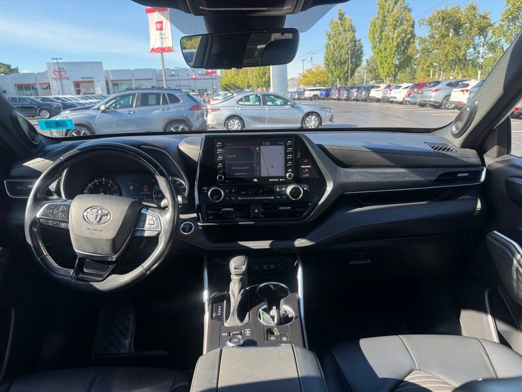 Used 2021 Toyota Highlander XSE AWD/4WD image 21