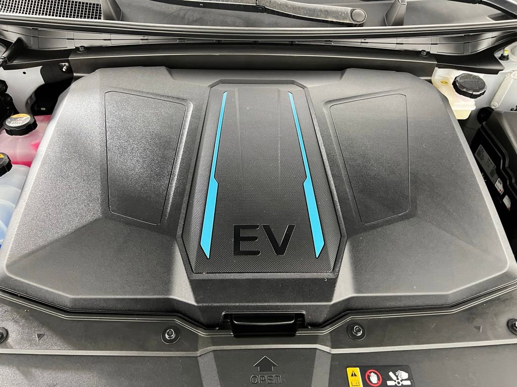 Used 2023 Hyundai Ioniq 5 Limited w/ Cargo Package image 36