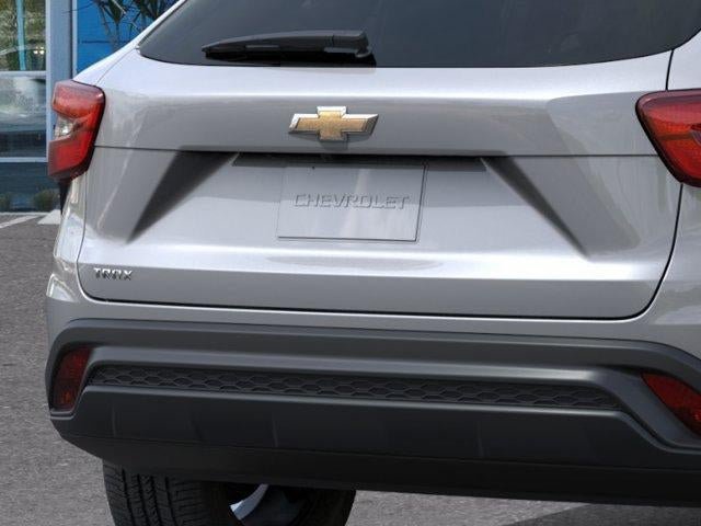 New 2026 Chevrolet Trax LS w/ LS Convenience Package FWD image 14