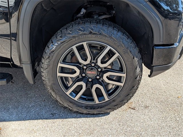 Used 2023 GMC Sierra 1500 AT4 w/ Technology Package image 19