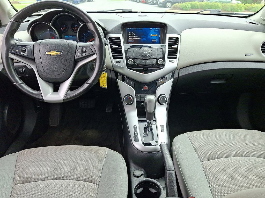 Used 2014 Chevrolet Cruze LT FWD image 15