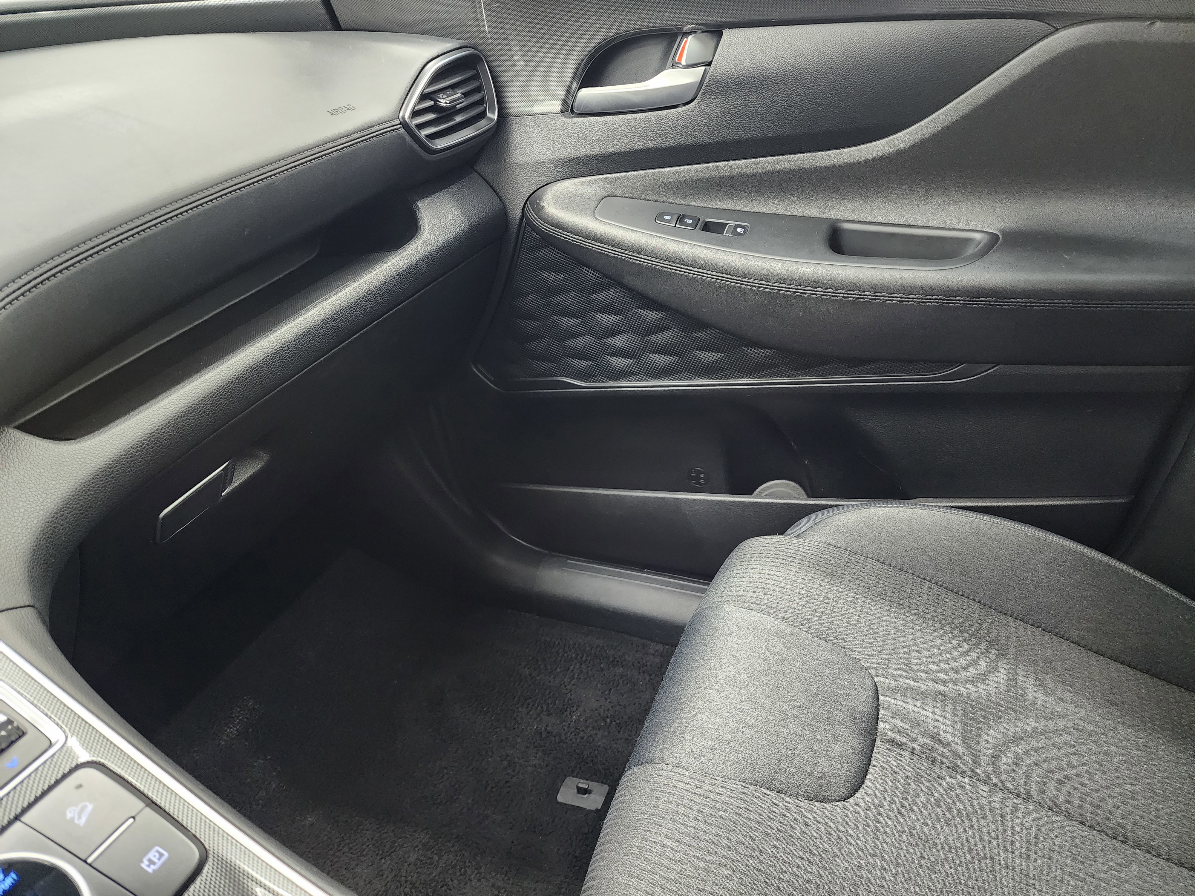 Used 2023 Hyundai Santa Fe SEL image 13