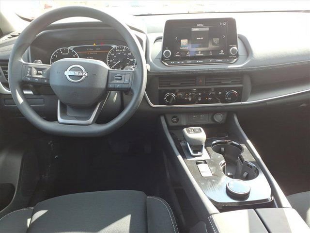 New 2026 Nissan Rogue S image 9