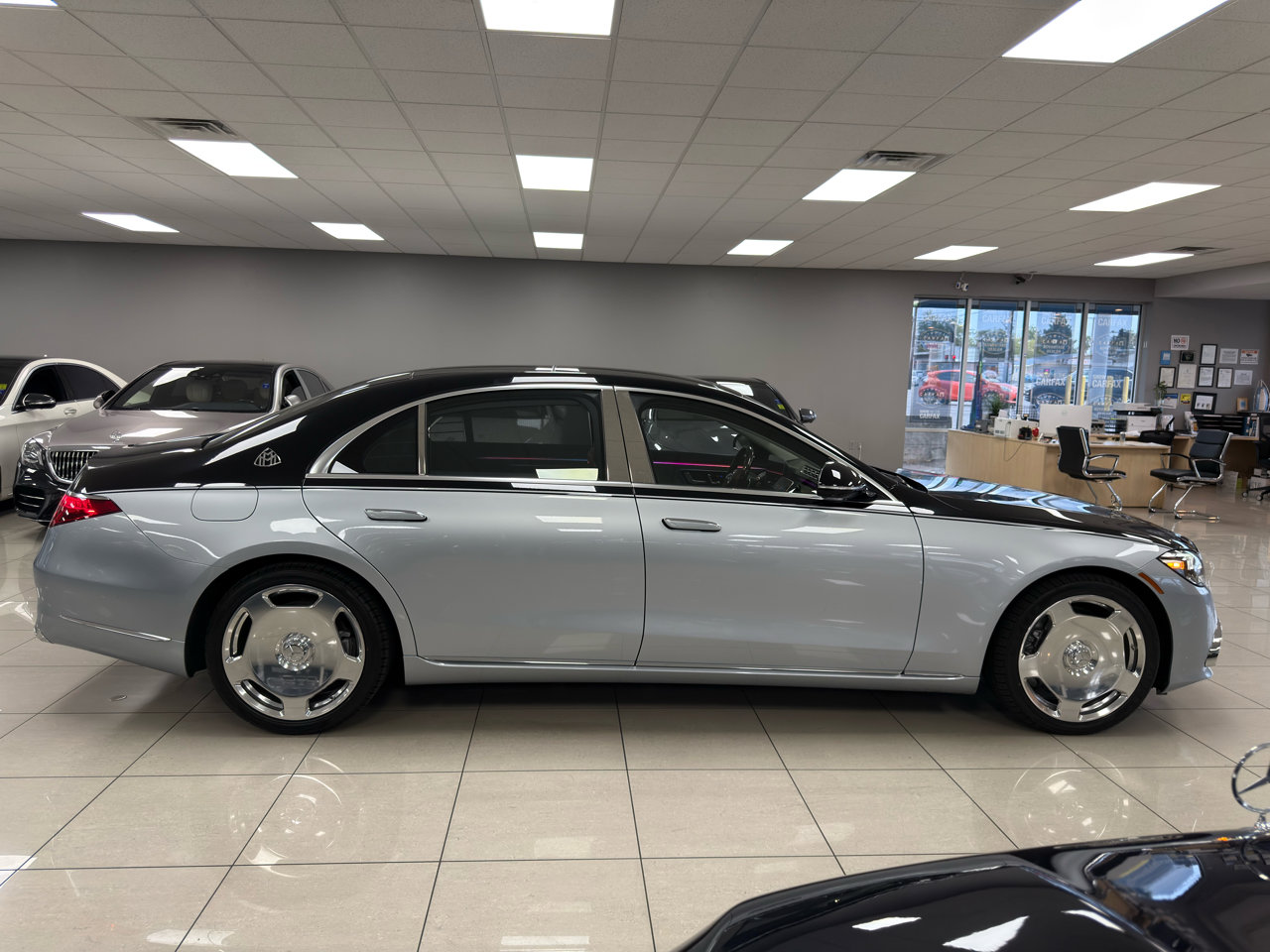 Used 2021 Mercedes-Benz S 580 4MATIC Sedan image 3