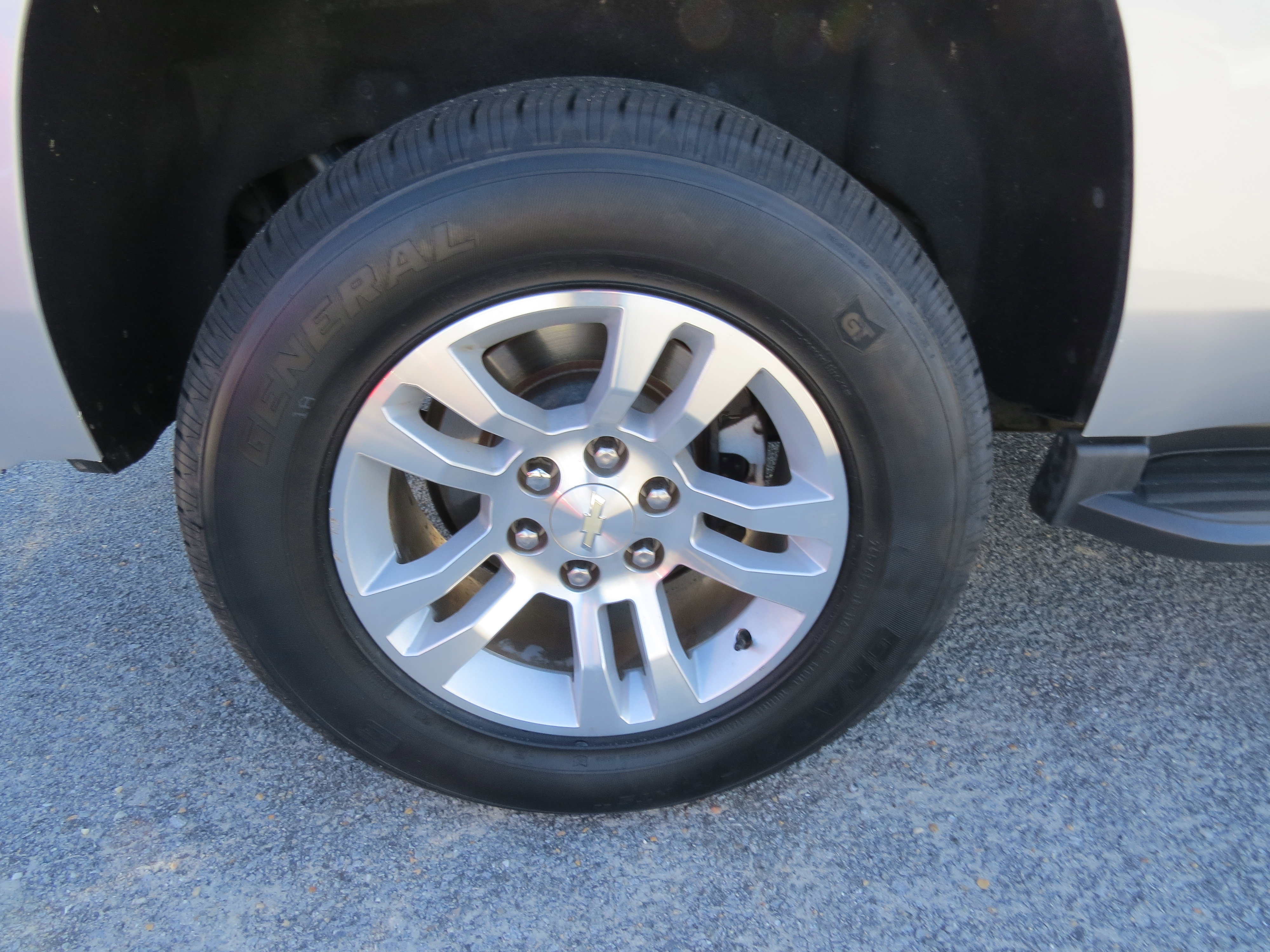 Used 2019 Chevrolet Tahoe LT image 12