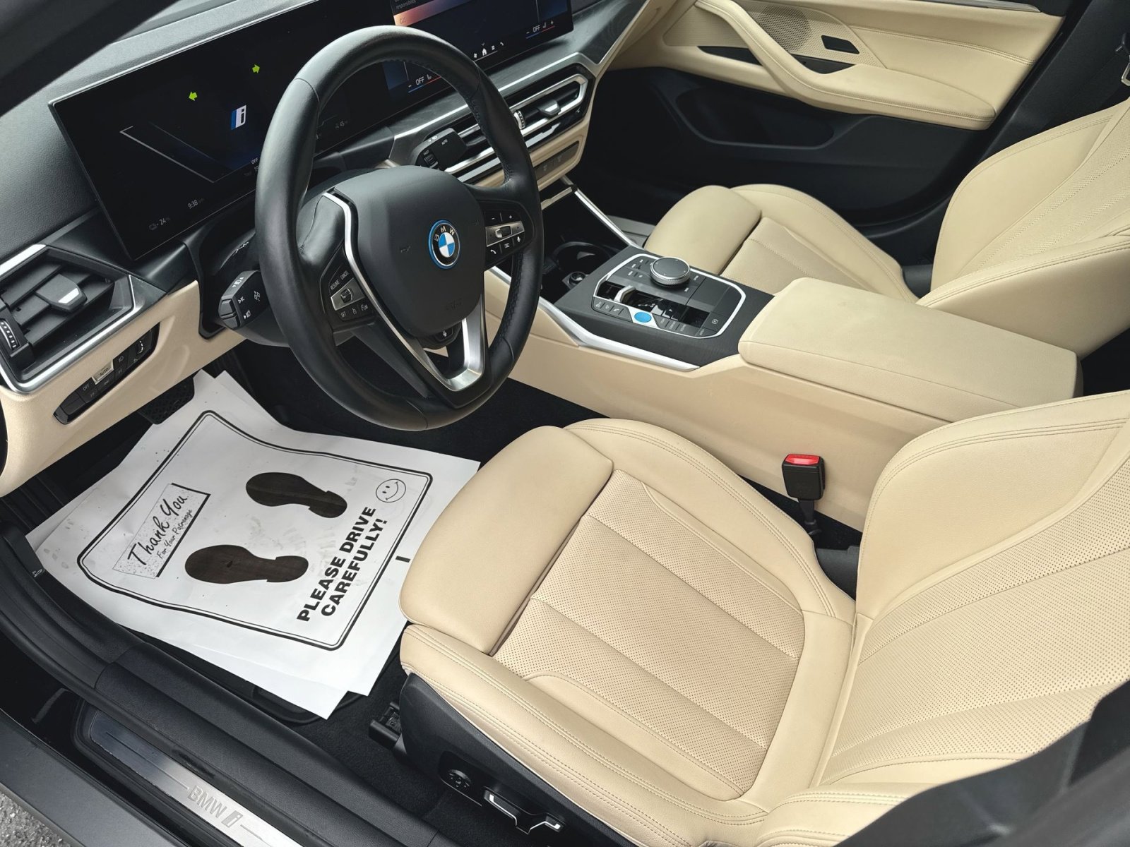 Used 2024 BMW i4 eDrive35 w/ Premium Package image 10