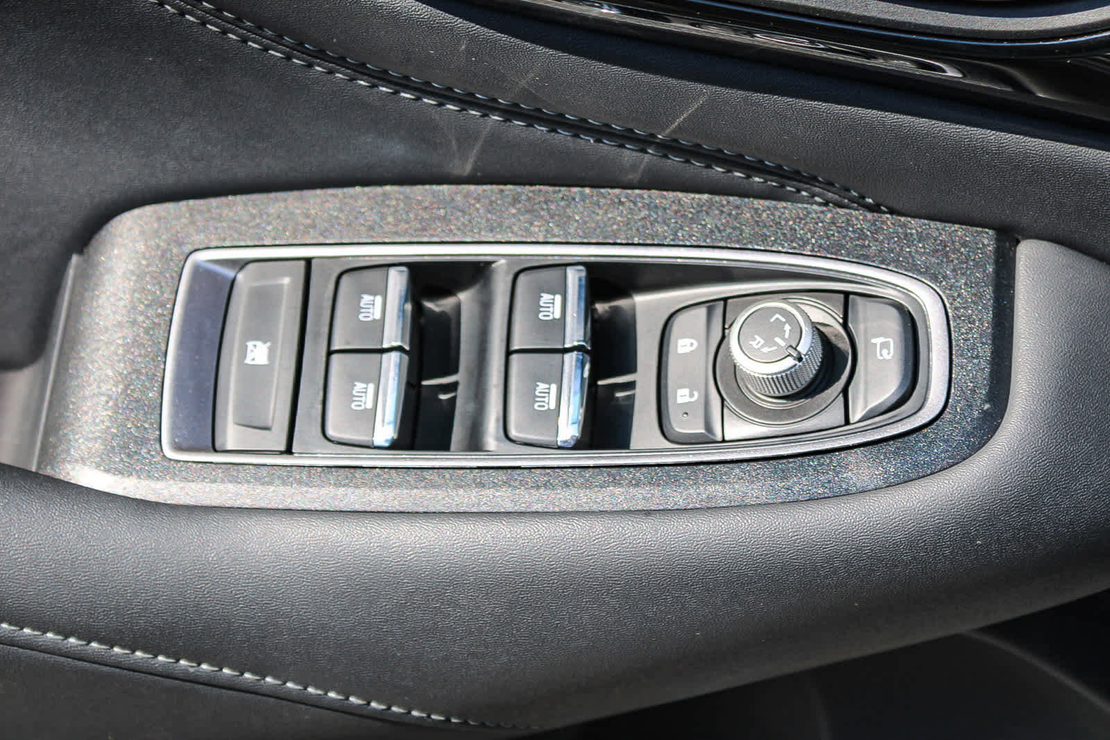 Certified 2025 Subaru Outback Touring w/ Tech Package 2 image 20