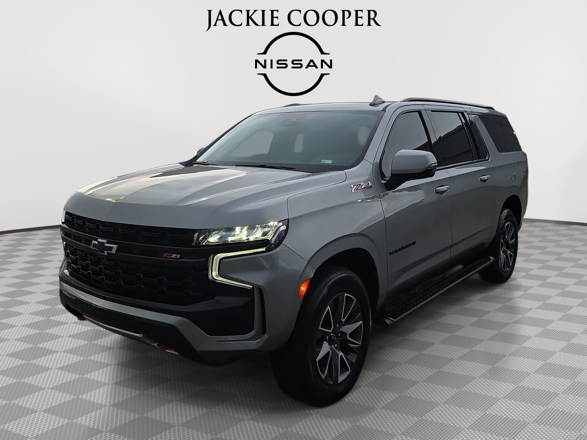 Used 2024 Chevrolet Suburban Z71 w/ Luxury Package AWD/4WD image 1