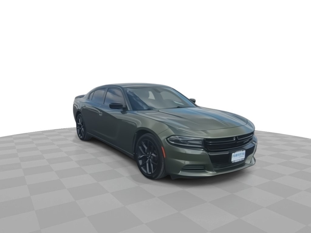 Used 2021 Dodge Charger SXT w/ Blacktop Package RWD image 2