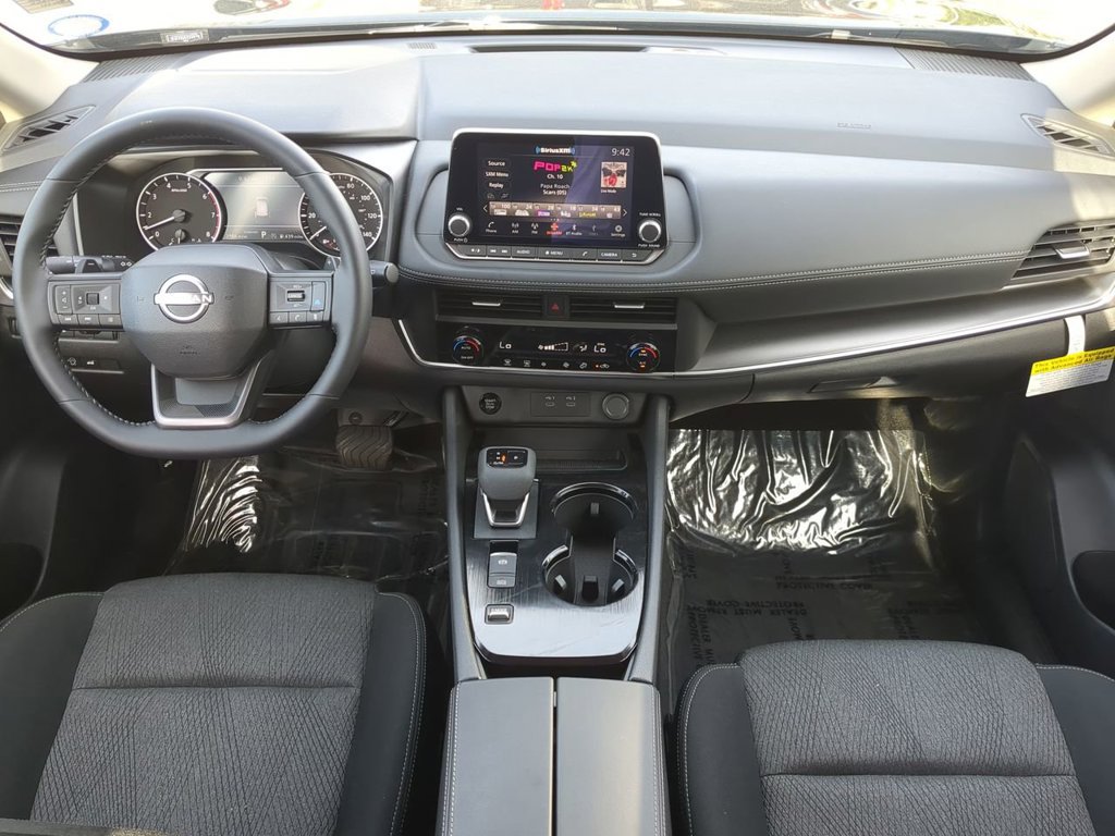 Certified 2026 Nissan Rogue SV FWD image 15