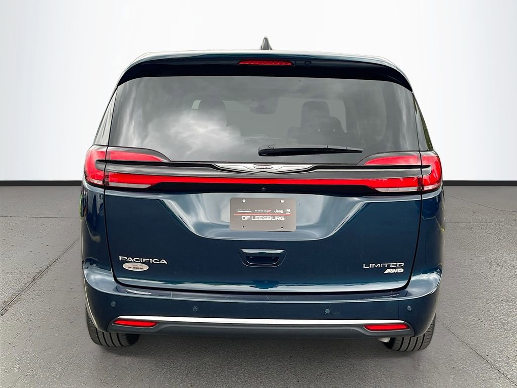 Certified 2024 Chrysler Pacifica Limited image 6