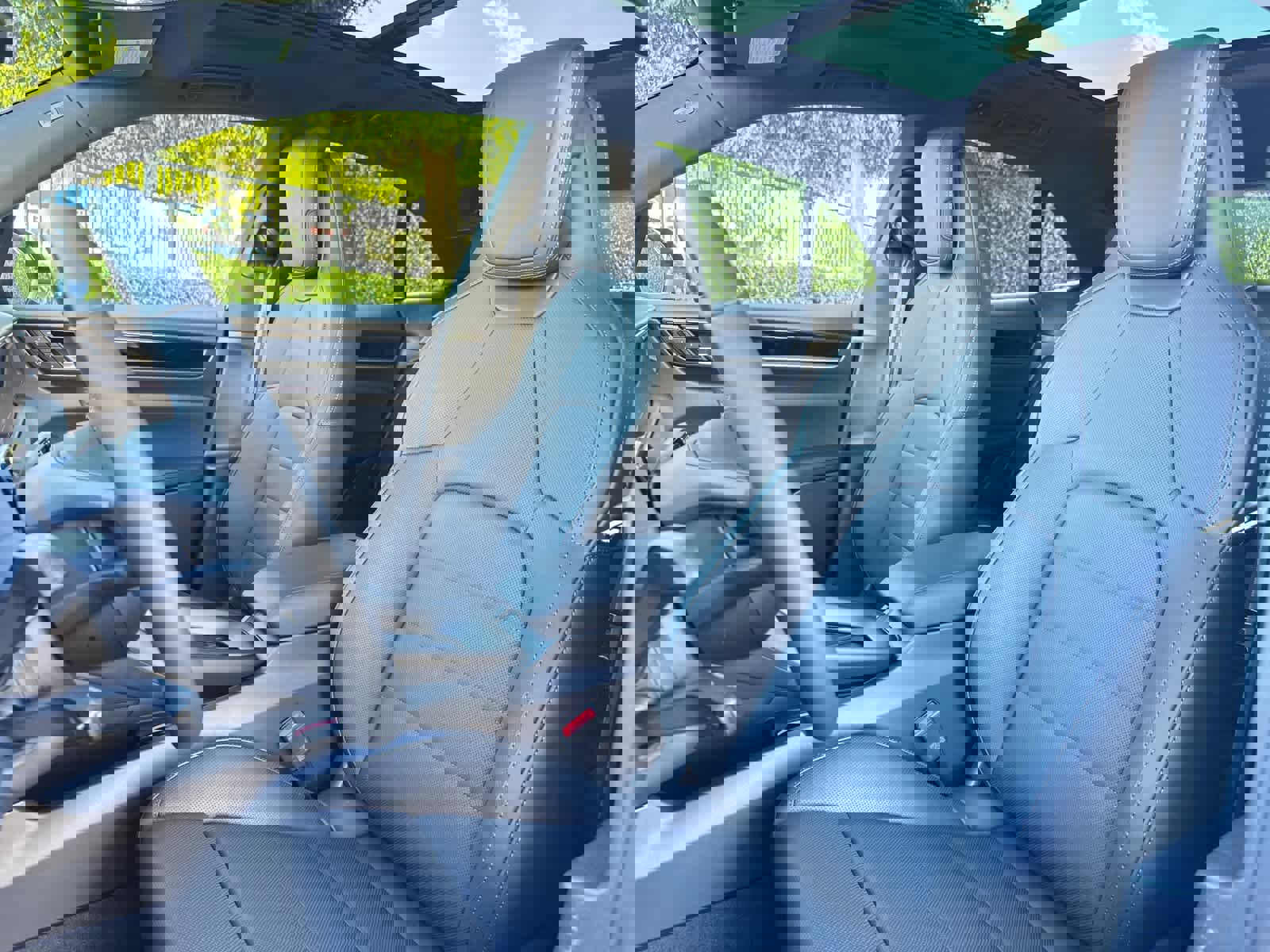 New 2026 Porsche Macan 4S Electric image 5