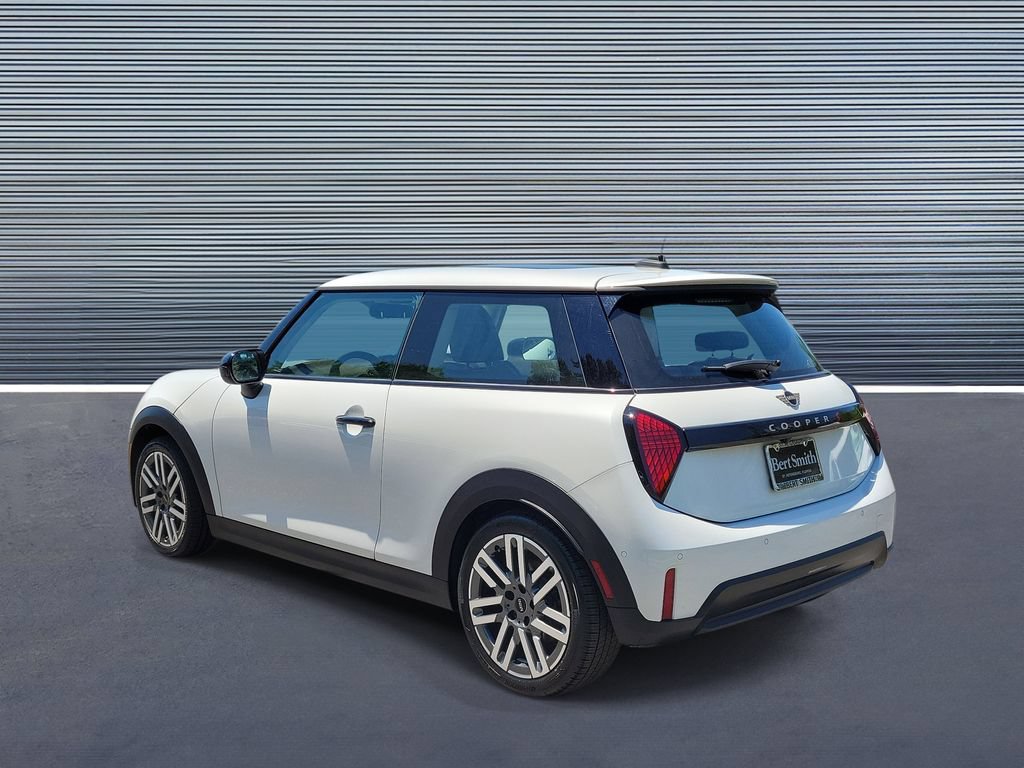 Used 2025 MINI Cooper S FWD image 4