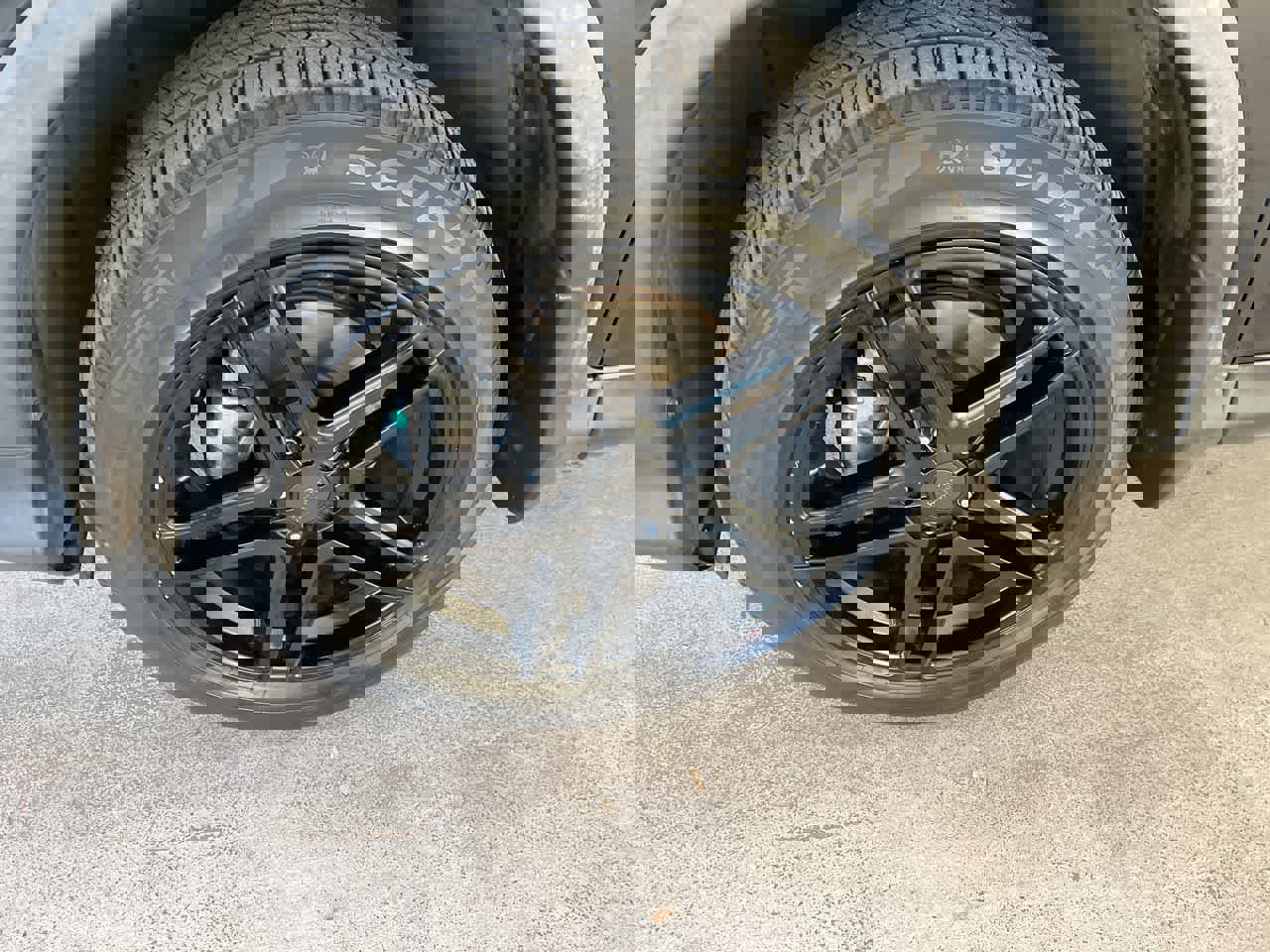 Used 2016 Honda CR-V Touring image 10