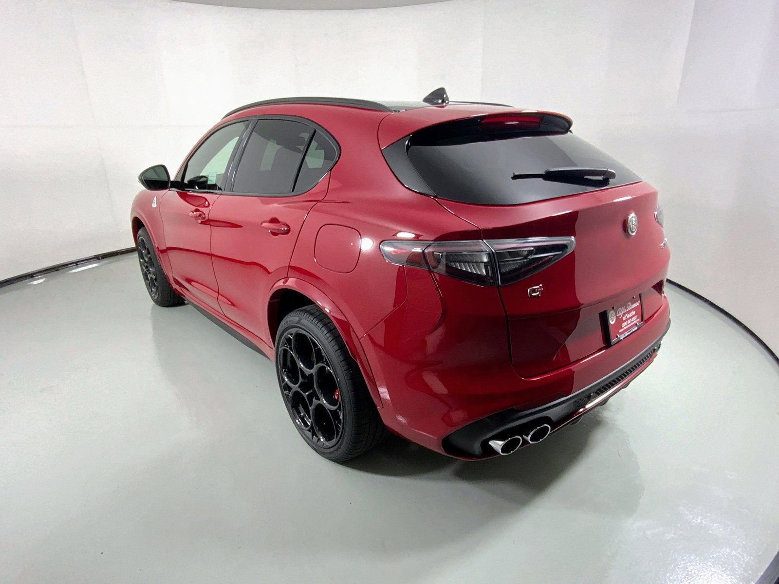 Used 2024 Alfa Romeo Stelvio Quadrifoglio w/ Active Assist Plus Package image 15