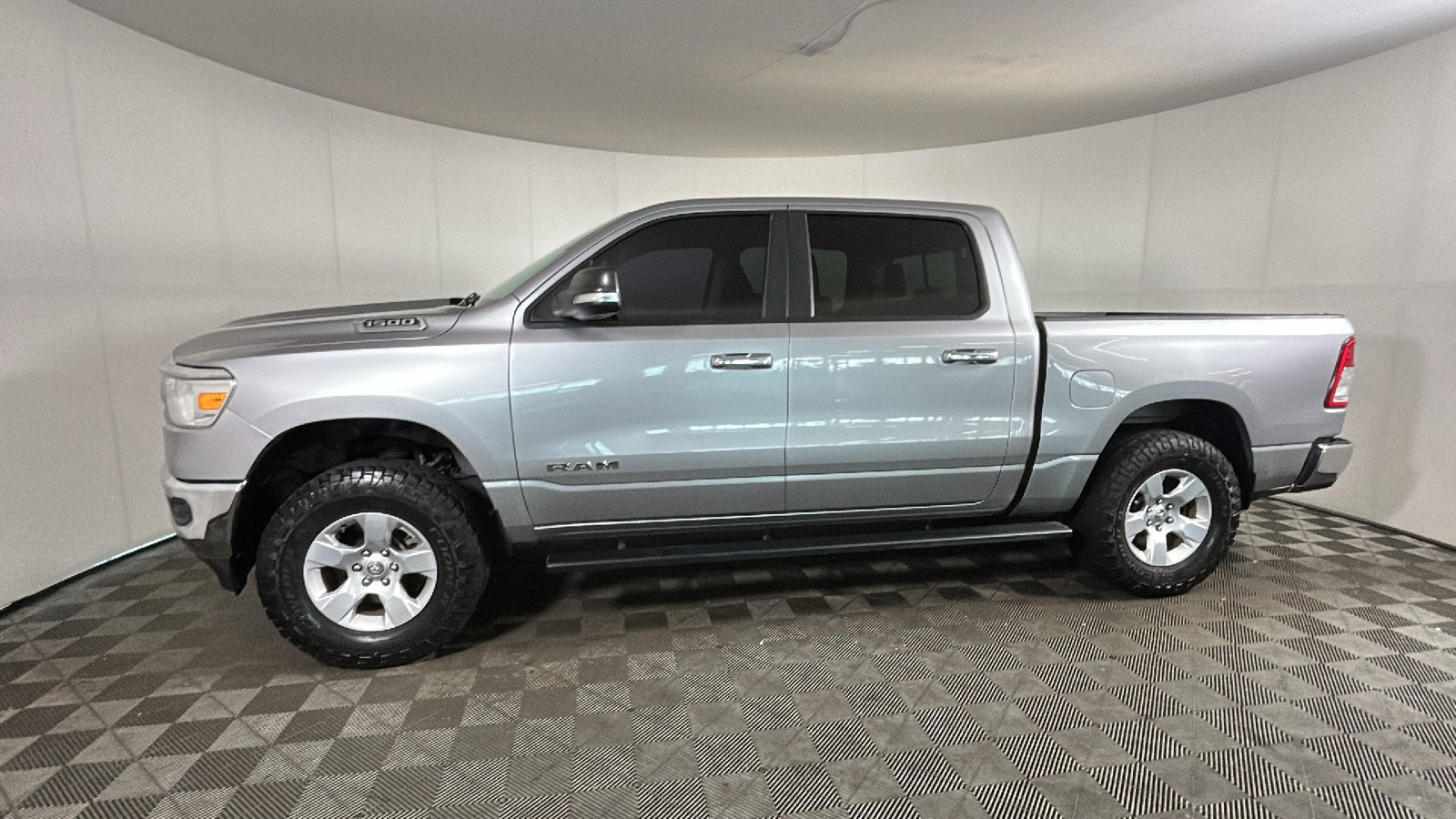 Used 2019 RAM 1500 Big Horn RWD image 7