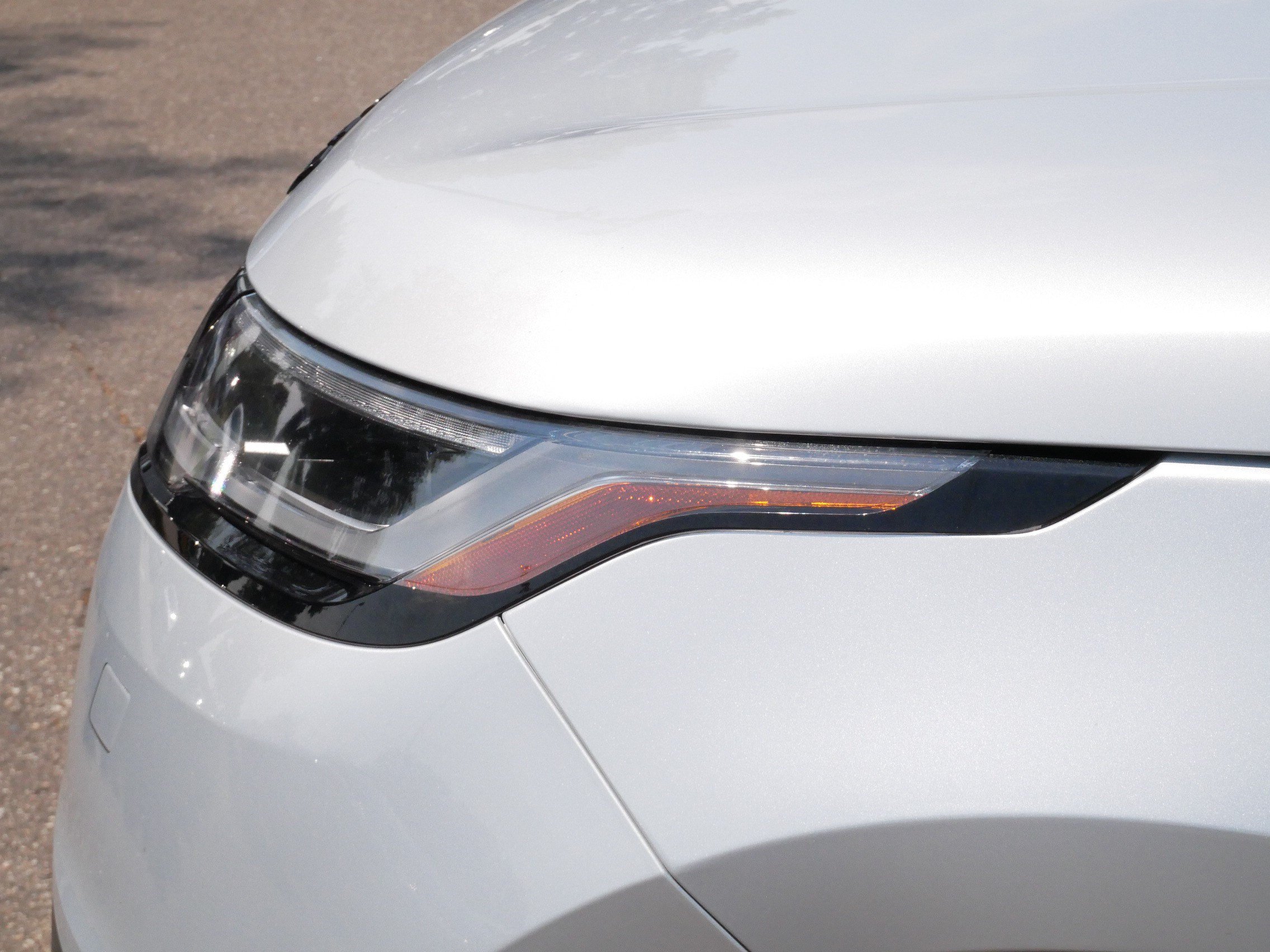 Used 2024 Land Rover Range Rover Velar S AWD/4WD image 16
