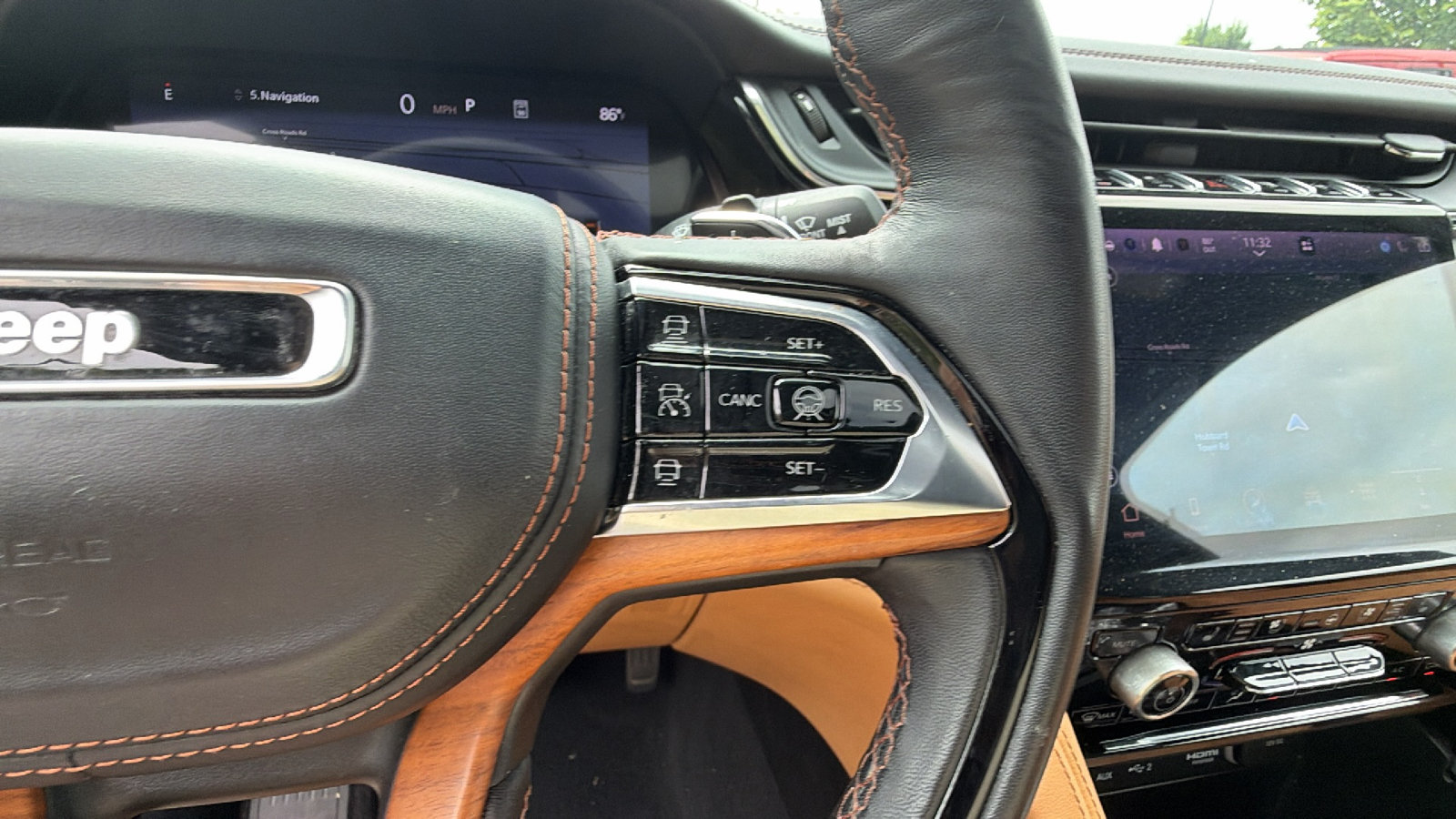 Certified 2025 Jeep Grand Cherokee L Summit AWD/4WD image 31