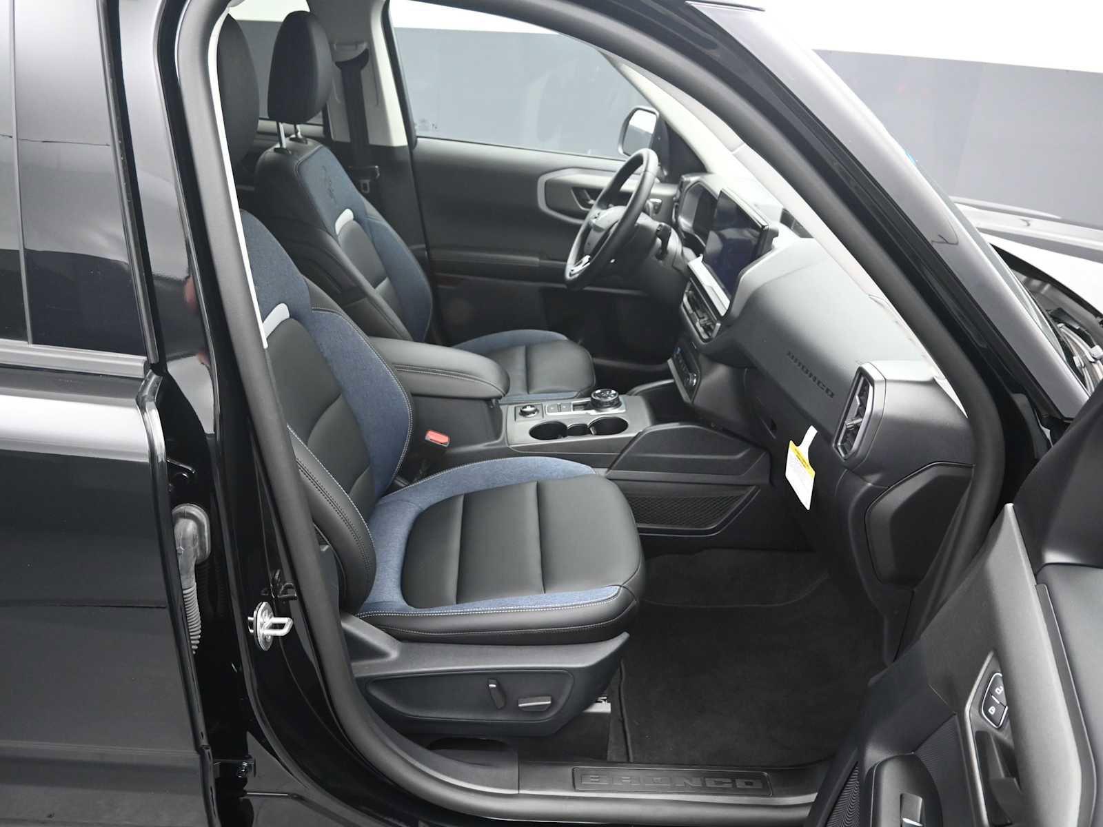 Used 2025 Ford Bronco Sport Outer Banks w/ Outer Banks Tech Package+ image 12